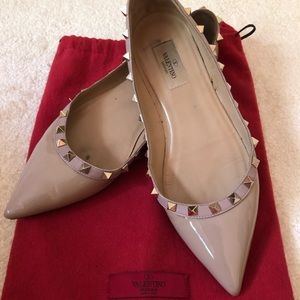Valentino Rockstud Patent Ballet Flats Nude